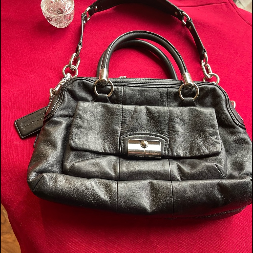 Coach beautiful leather bag with lots of space inside. Leather is very soft - Picture 8 of 12